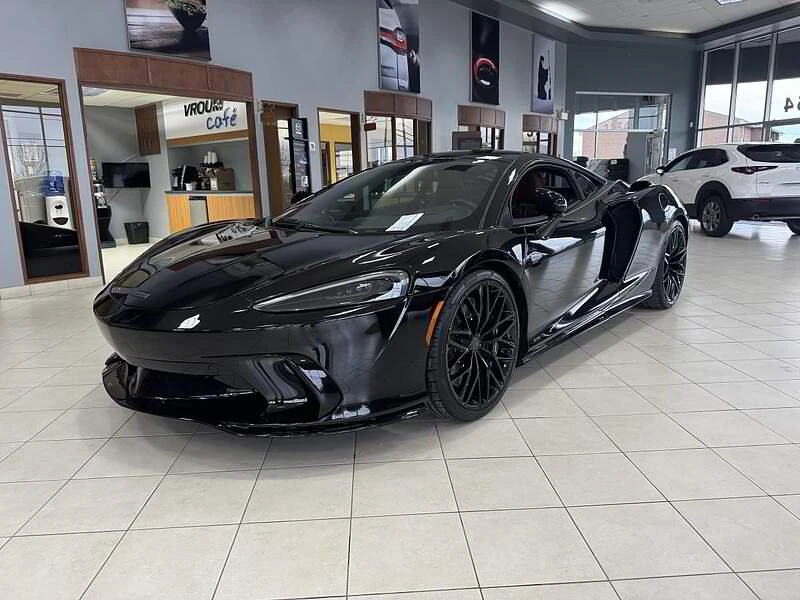 2025 McLaren GT - Image 4 of 15