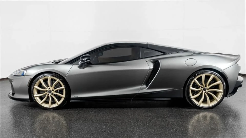 2025 McLaren GT - Image 16 of 19
