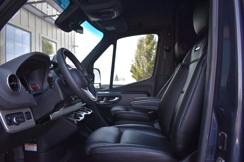 2025 Mercedes-Benz VS30 Sprinter - Image 10 of 20