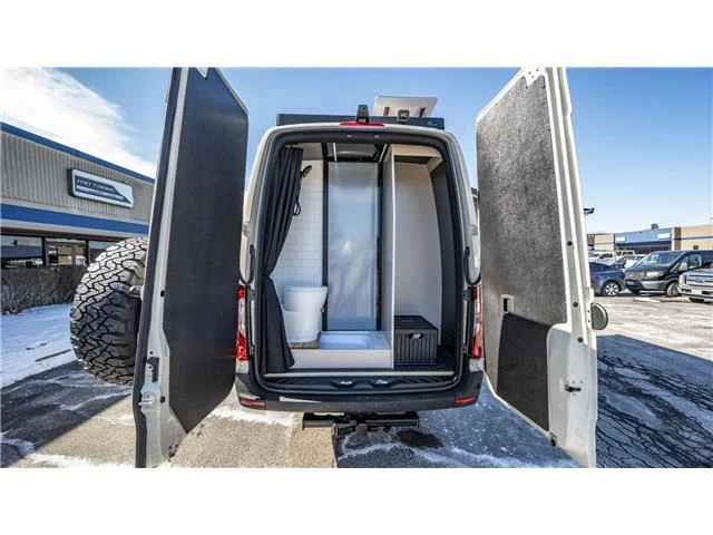 2025 Mercedes-Benz VS30 Sprinter - Image 11 of 21