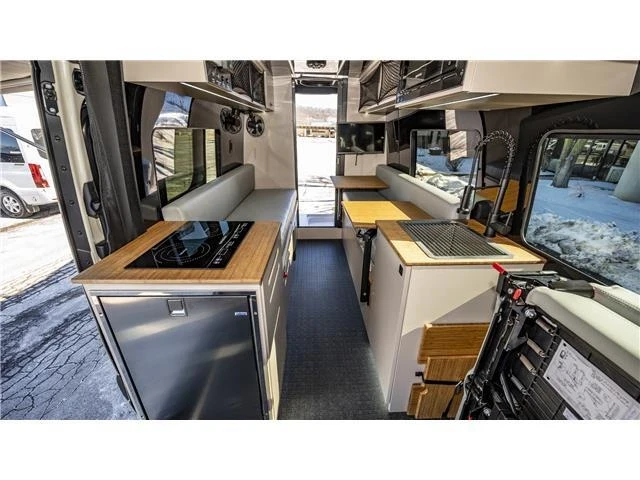 2025 Mercedes-Benz VS30 Sprinter - Image 20 of 21