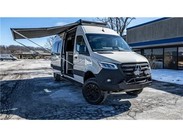 2025 Mercedes-Benz VS30 Sprinter - Image 8 of 21