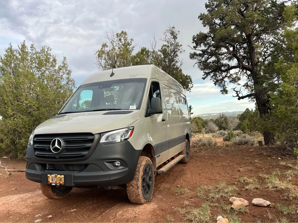 2025 Winnebago - Image 16 of 18