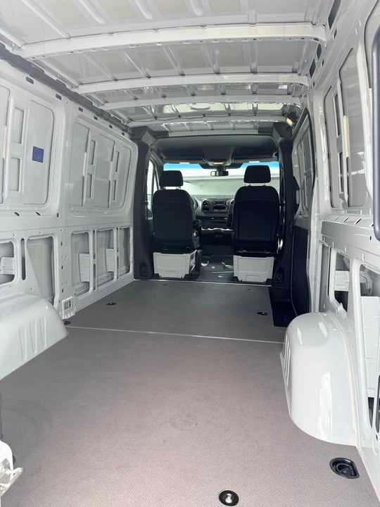 2025 Mercedes-Benz VS30 Sprinter - Image 5 of 8