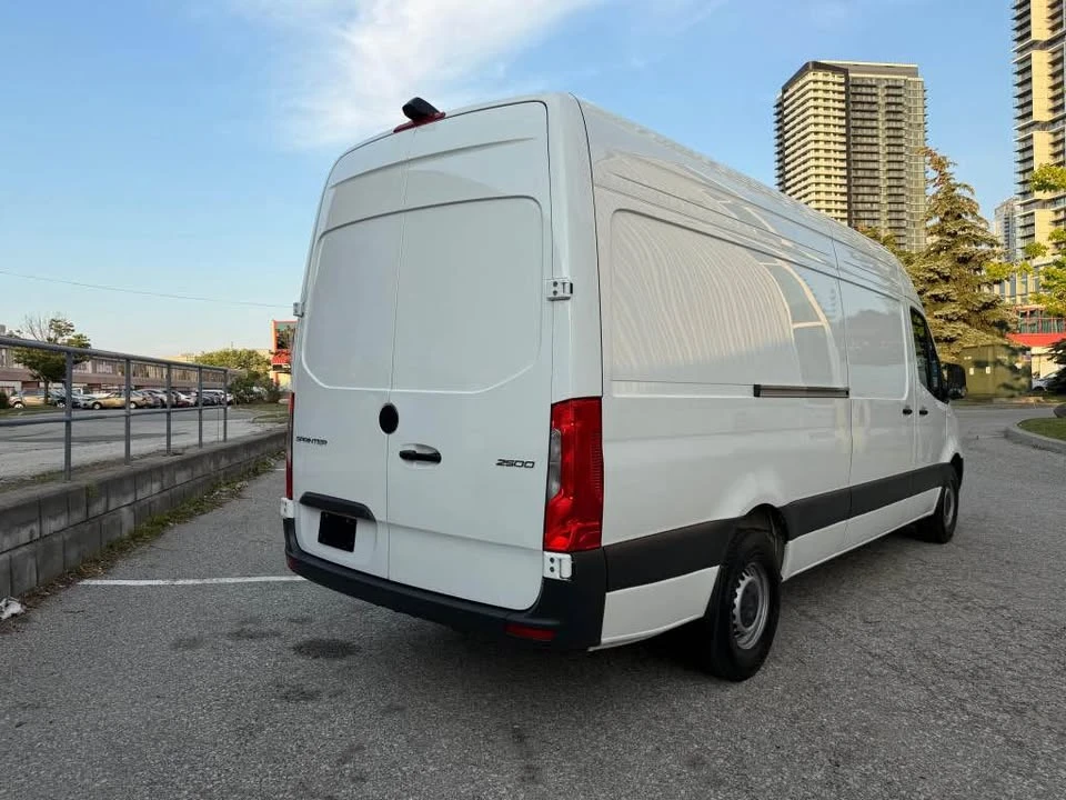 2025 Mercedes-Benz VS30 Sprinter - Image 5 of 12