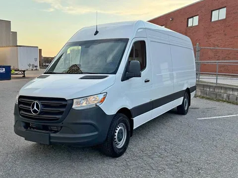 2025 Mercedes-Benz 2500 Standard Roof I4 Diesel 144
