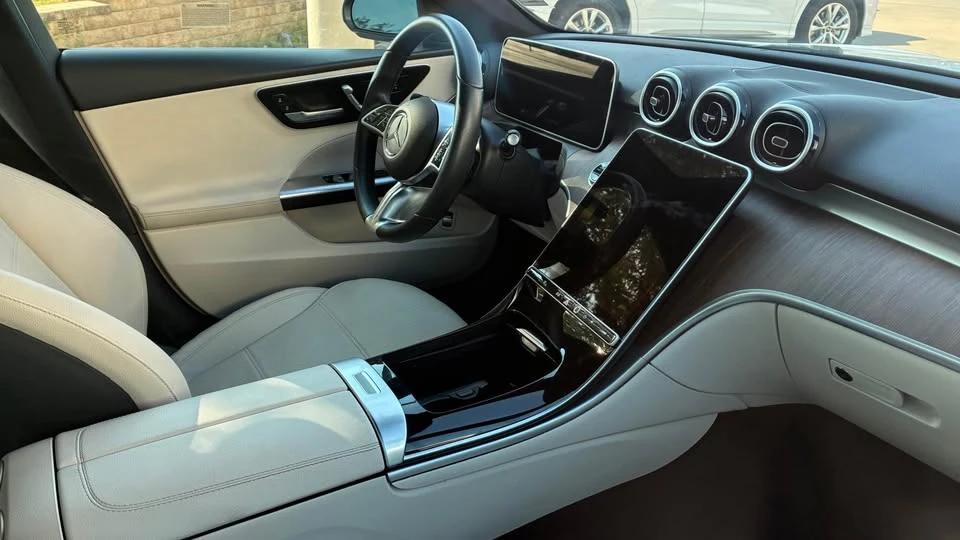 2025 Mercedes-Benz W214 E-Class - Image 2 of 7