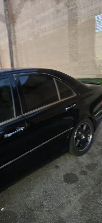 2025 Mercedes-Benz W214 E-Class - Image 2 of 4