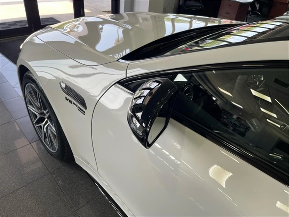 2025 Mercedes-Benz AMG GT - Image 12 of 31