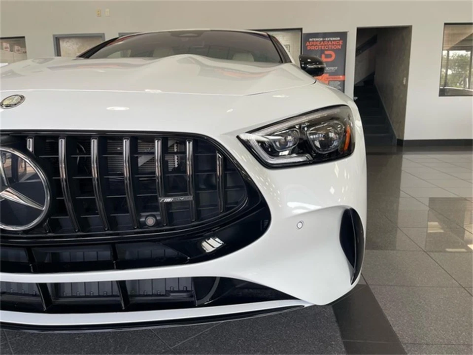2025 Mercedes-Benz AMG GT - Image 10 of 31