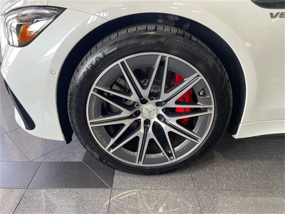 2025 Mercedes-Benz AMG GT - Image 24 of 31