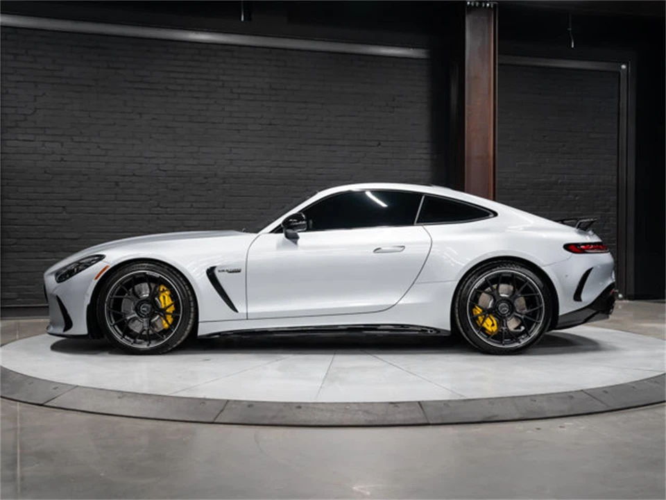 2025 Mercedes-Benz AMG GT - Image 12 of 31
