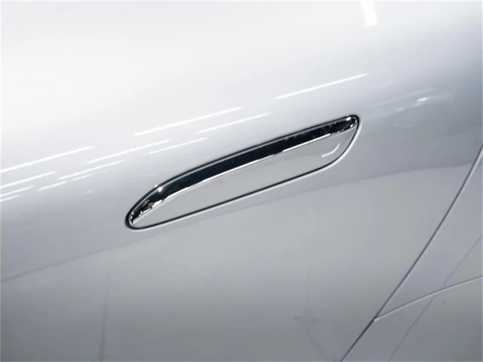 2025 Mercedes-Benz AMG GT - Image 22 of 31