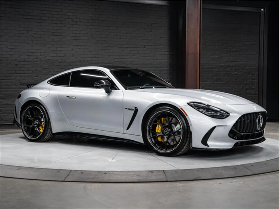 2025 Mercedes-Benz AMG GT - Image 2 of 31