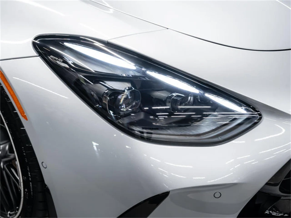 2025 Mercedes-Benz AMG GT - Image 28 of 31