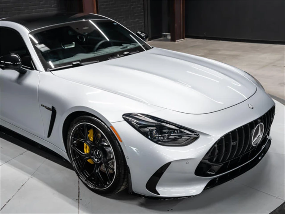 2025 Mercedes-Benz AMG GT - Image 25 of 31