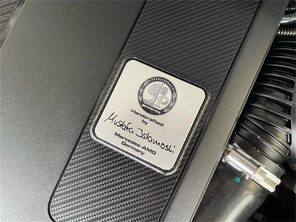 2025 Mercedes-Benz AMG GT - Image 22 of 31