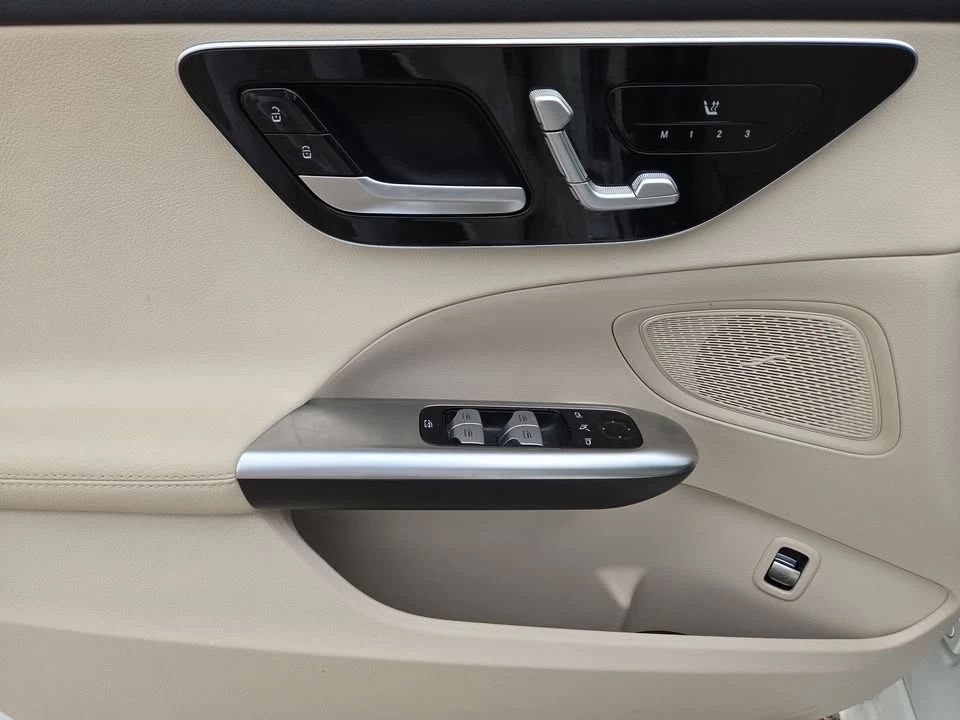 2025 Mercedes-Benz W206 C-Class - Image 6 of 11