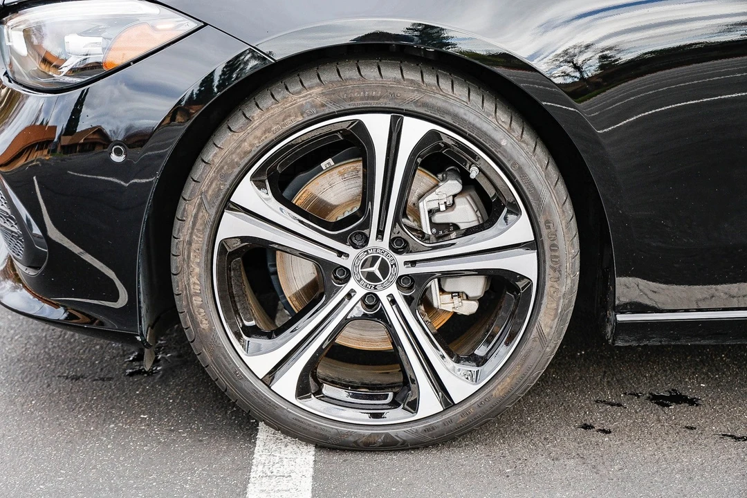 2025 Mercedes-Benz W206 C-Class - Image 9 of 12