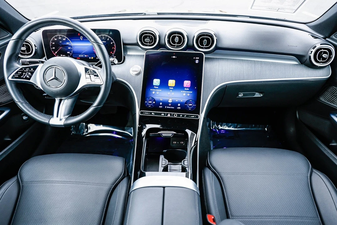 2025 Mercedes-Benz W206 C-Class - Image 10 of 12