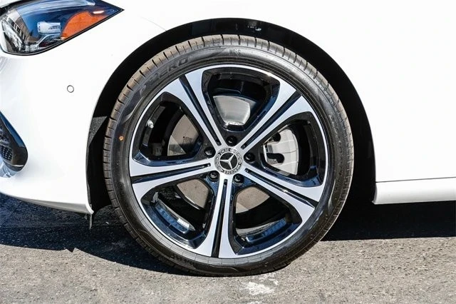 2025 Mercedes-Benz W206 C-Class - Image 9 of 12