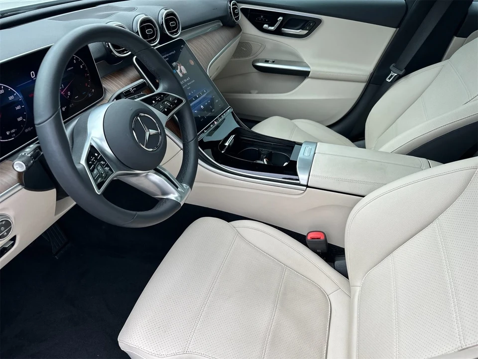 2025 Mercedes-Benz W206 C-Class - Image 11 of 12