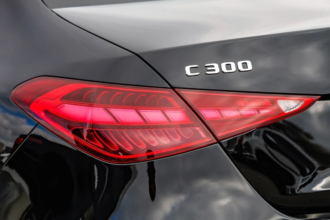 2025 Mercedes-Benz W206 C-Class - Image 8 of 12