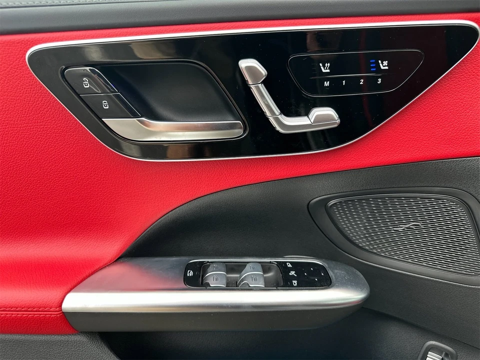 2025 Mercedes-Benz W206 C-Class - Image 11 of 12