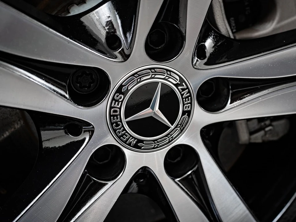 2025 Mercedes-Benz W206 C-Class - Image 8 of 21