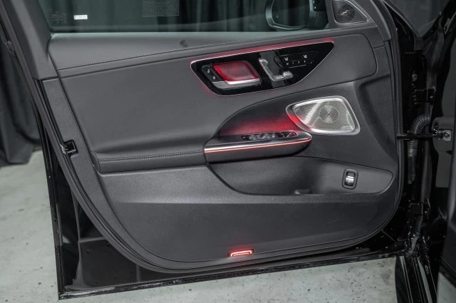 2025 Mercedes-Benz W206 C-Class - Image 11 of 12