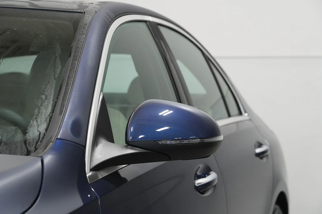 2025 Mercedes-Benz W206 C-Class - Image 9 of 12