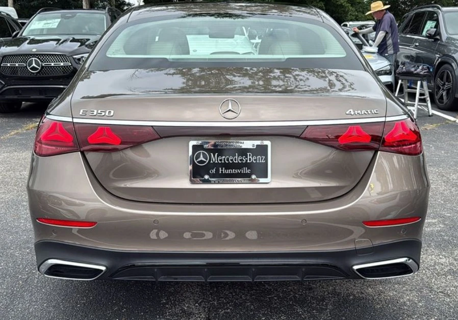 2025 Mercedes-Benz W214 E-Class - Image 5 of 13