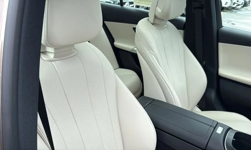 2025 Mercedes-Benz W214 E-Class - Image 10 of 13