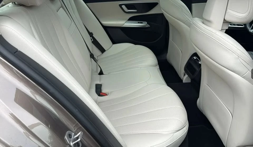 2025 Mercedes-Benz W214 E-Class - Image 10 of 13