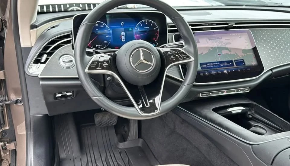 2025 Mercedes-Benz W214 E-Class - Image 12 of 13