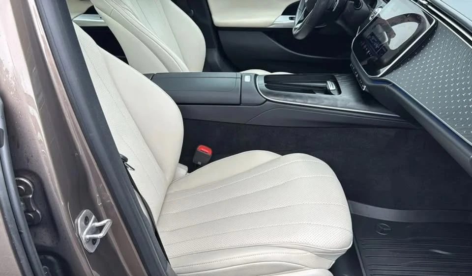 2025 Mercedes-Benz W214 E-Class - Image 8 of 13