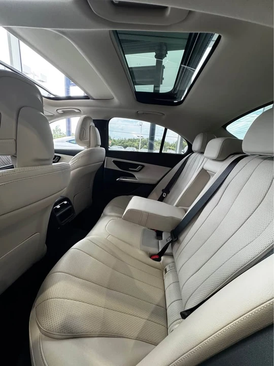 2025 Mercedes-Benz W214 E-Class - Image 7 of 11
