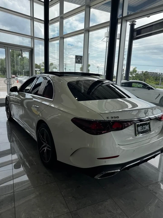 2025 Mercedes-Benz W214 E-Class - Image 6 of 11