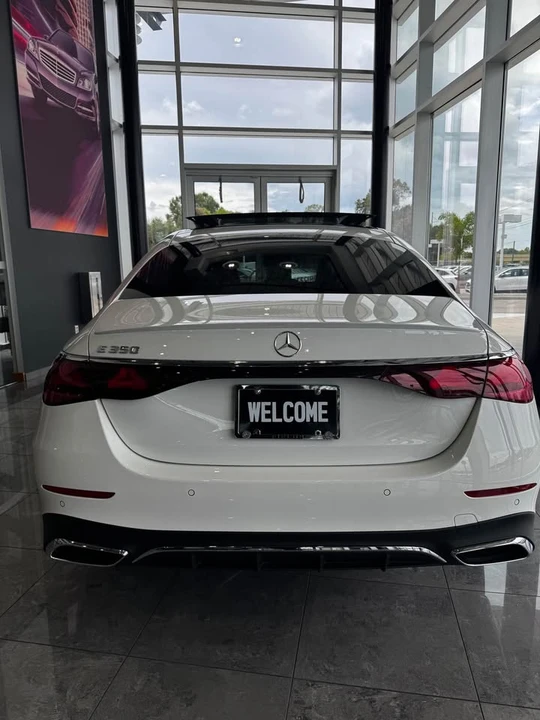 2025 Mercedes-Benz W214 E-Class - Image 5 of 11