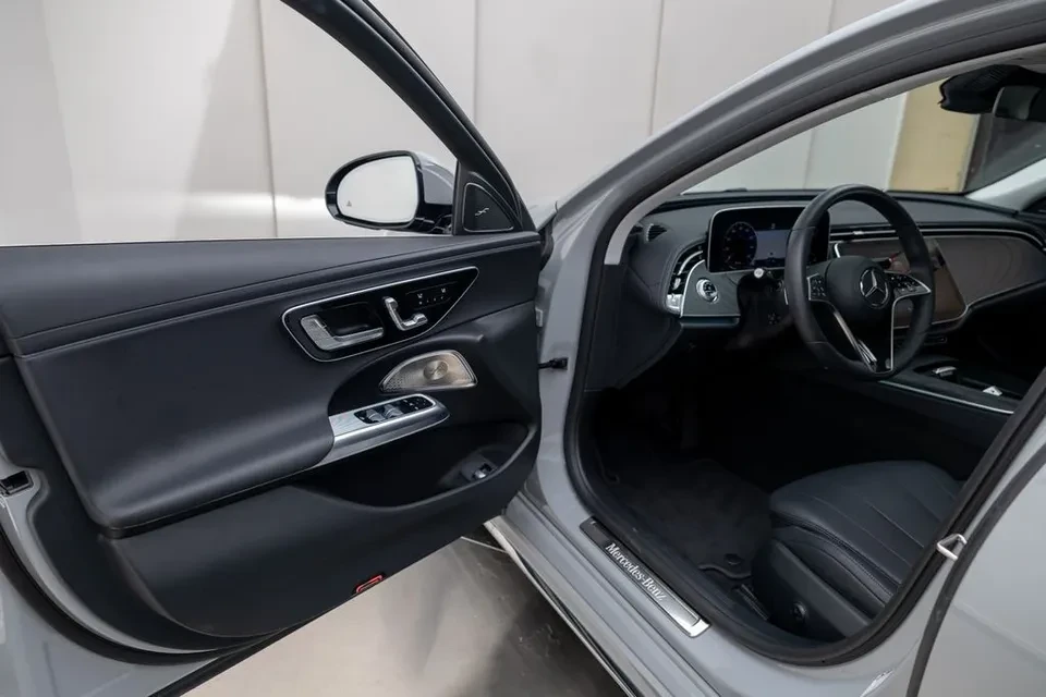 2025 Mercedes-Benz W214 E-Class - Image 9 of 20