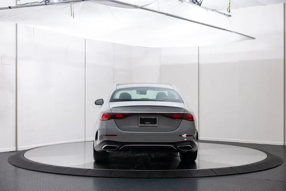 2025 Mercedes-Benz W214 E-Class - Image 4 of 20