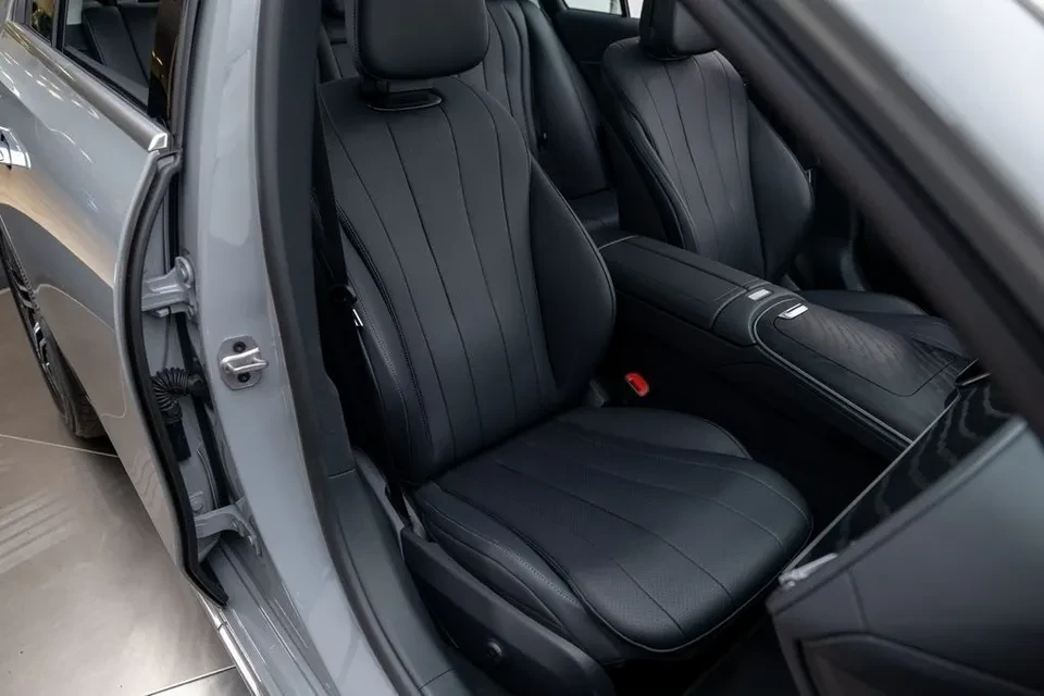 2025 Mercedes-Benz W214 E-Class - Image 16 of 20