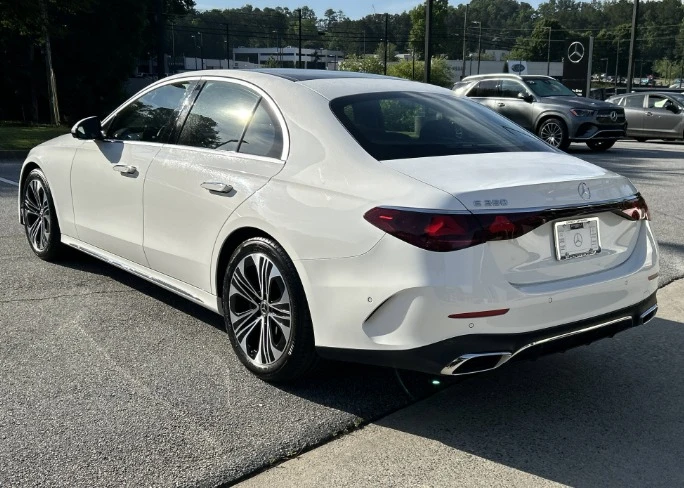 2025 Mercedes-Benz W214 E-Class - Image 3 of 12
