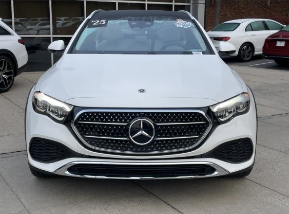 2025 Mercedes-Benz W214 E-Class - Image 2 of 12