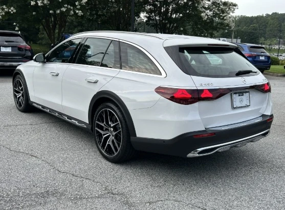 2025 Mercedes-Benz W214 E-Class - Image 3 of 12