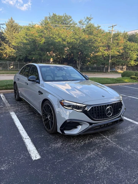 2025 Mercedes-Benz W214 E-Class - Image 2 of 9