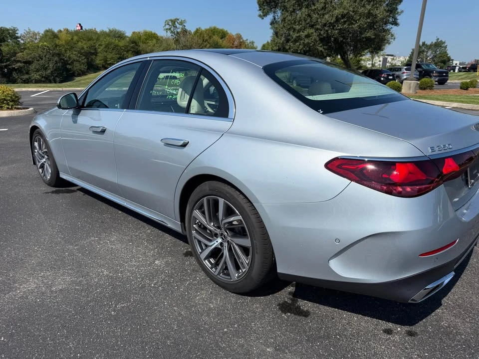 2025 Mercedes-Benz W214 E-Class - Image 4 of 18
