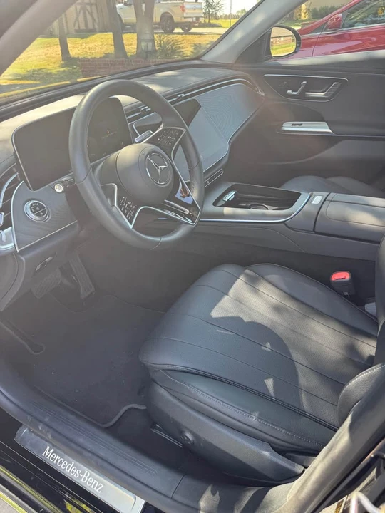 2025 Mercedes-Benz W214 E-Class - Image 9 of 11