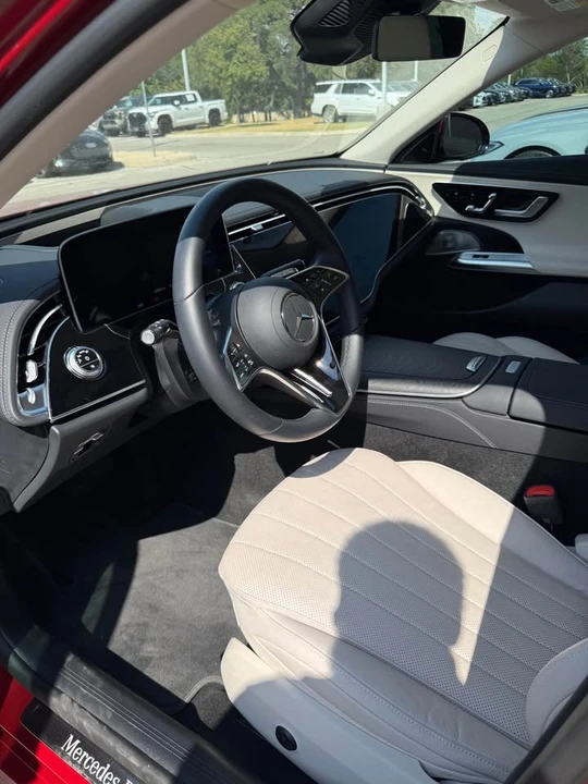 2025 Mercedes-Benz W214 E-Class - Image 3 of 6