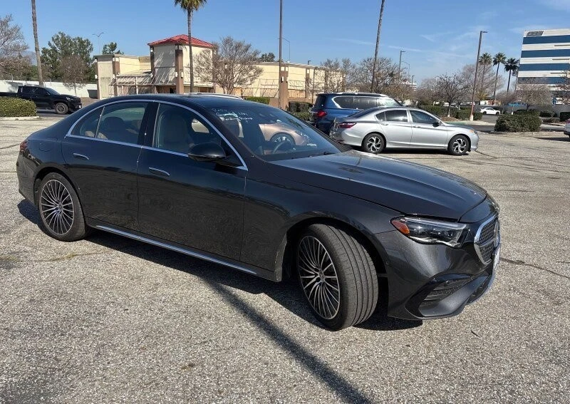 2025 Mercedes-Benz W214 E-Class - Image 4 of 6